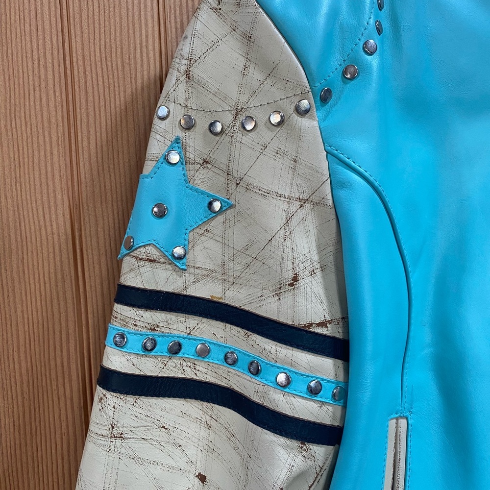 Vintage Wilsons Leather Blue and Tan Star Studded Jacket EUC - Picture 3 of 12